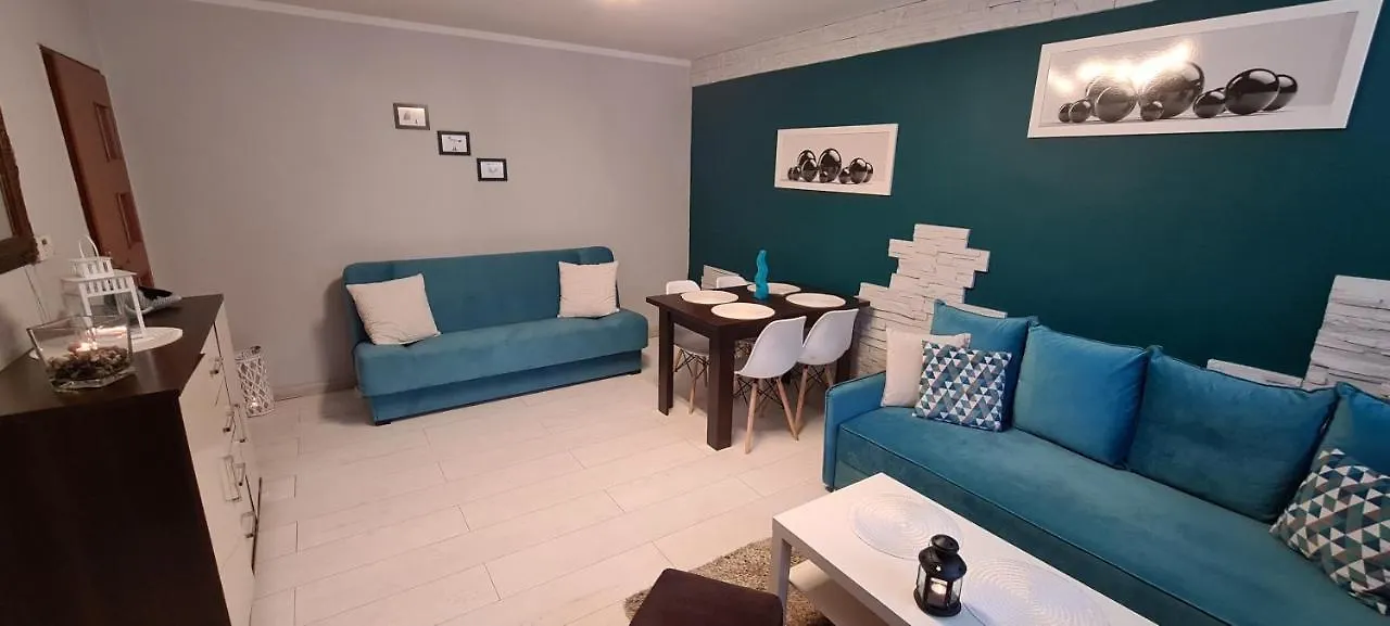 Quiet Basement Apartment Poznan Poland