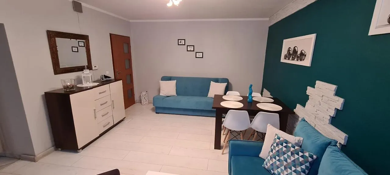 Quiet Basement Apartment Poznan